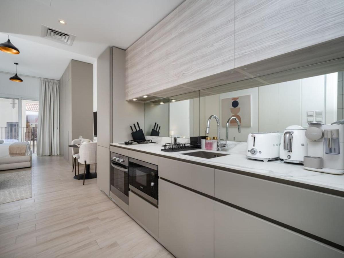 Apartment Stylish Eaton Place In Jvc Dubai